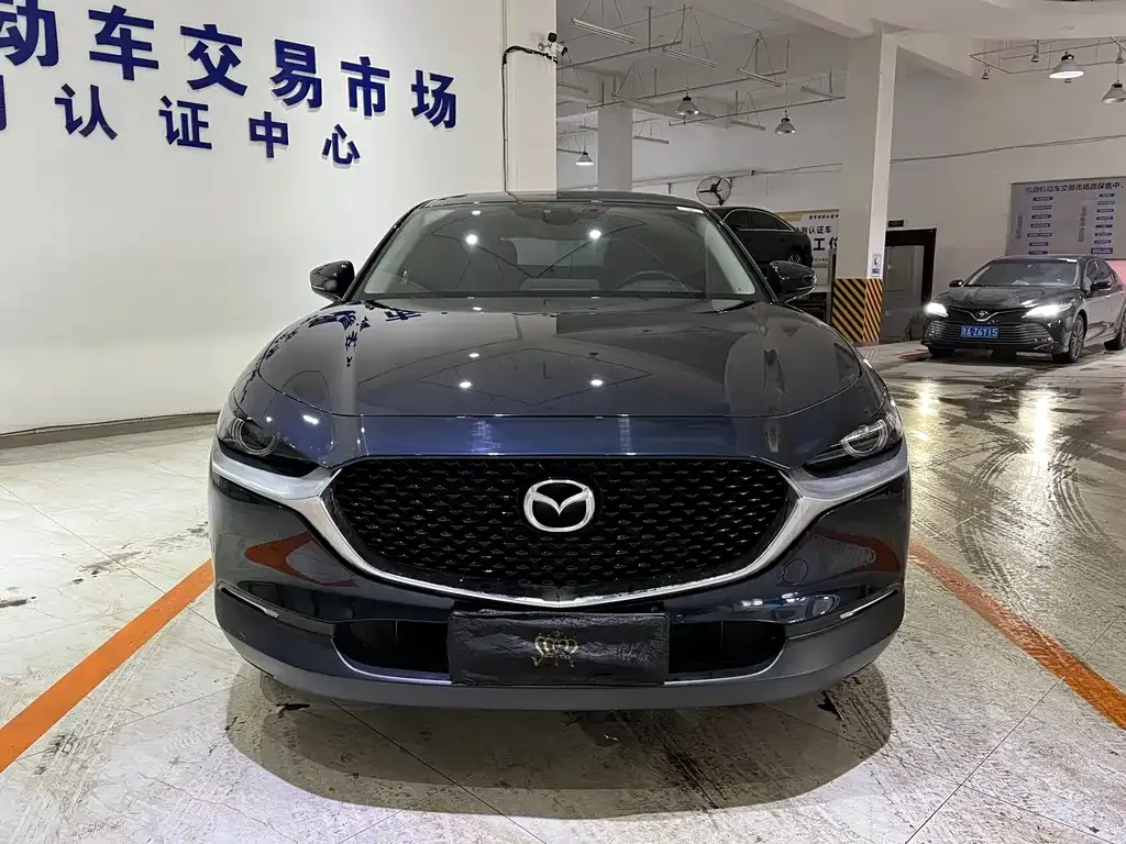 Mazda CX-30 2022 из CN, фото 2