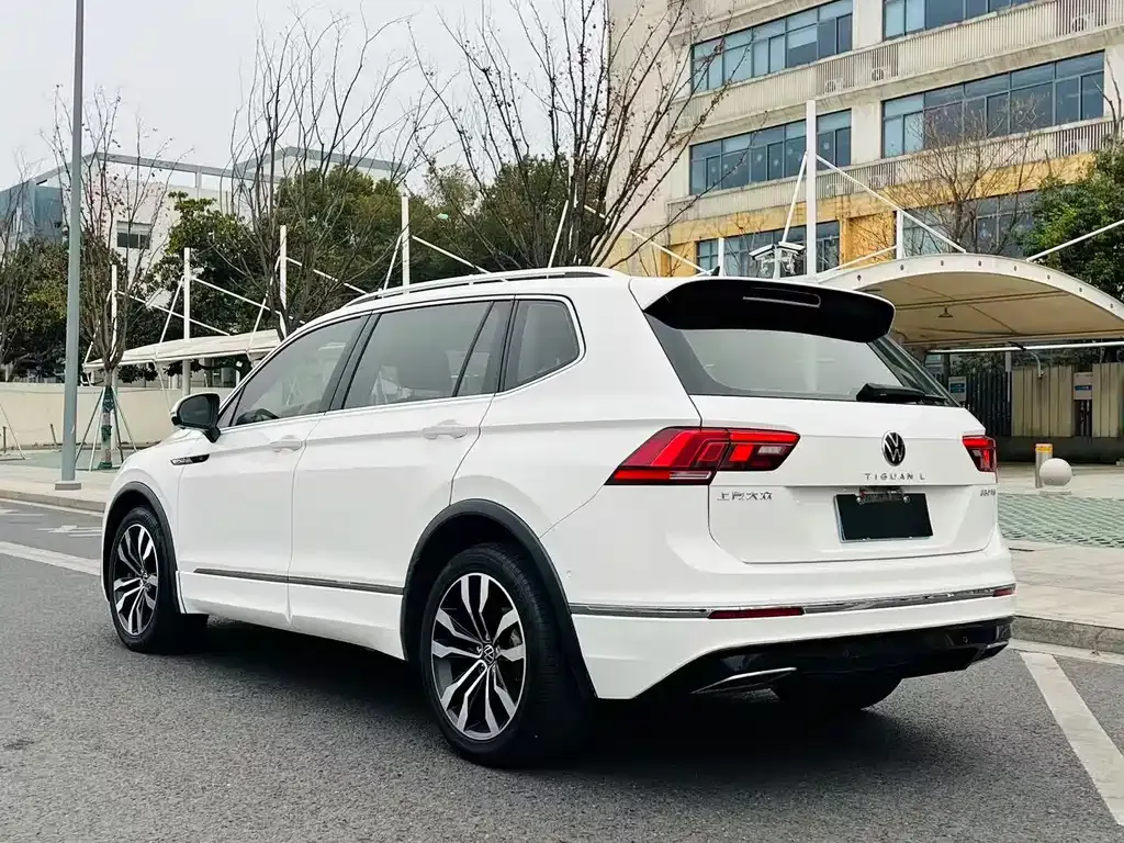 Volkswagen Tiguan L 2021 из CN, фото 10
