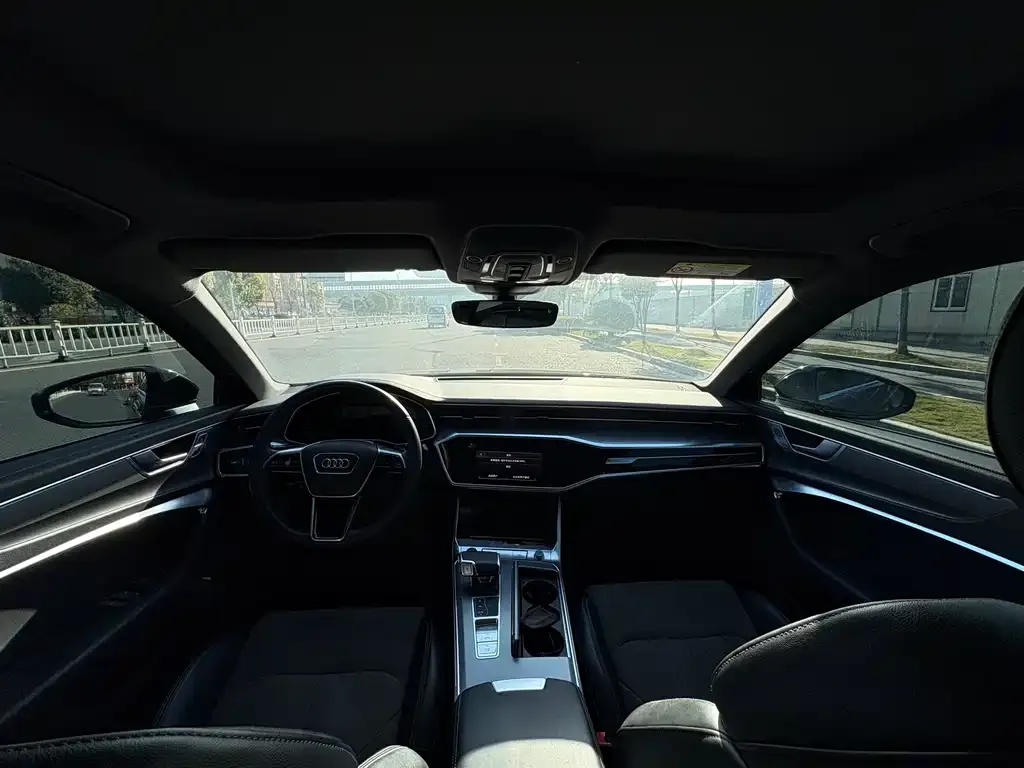 Audi A6L 2024 из CN, фото 6