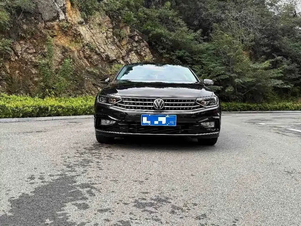 Volkswagen Magotan 2023 из CN, фото 10