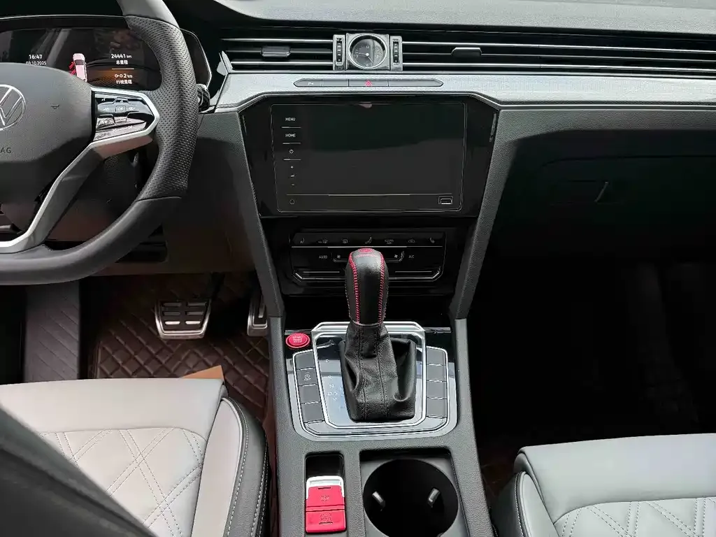 Volkswagen Magotan 2023 из CN, фото 5