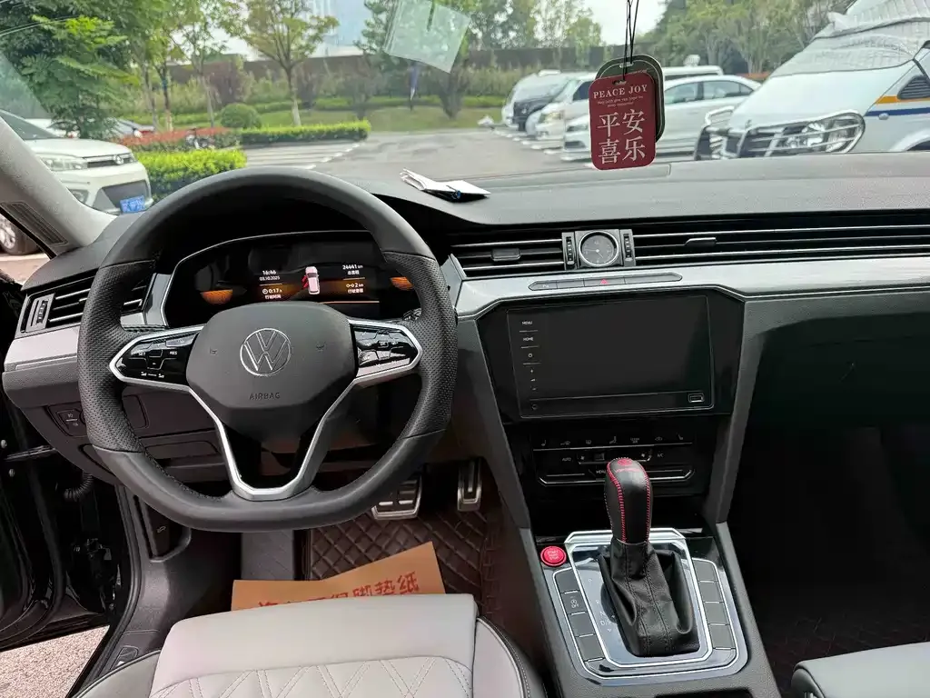 Volkswagen Magotan 2023 из CN, фото 4
