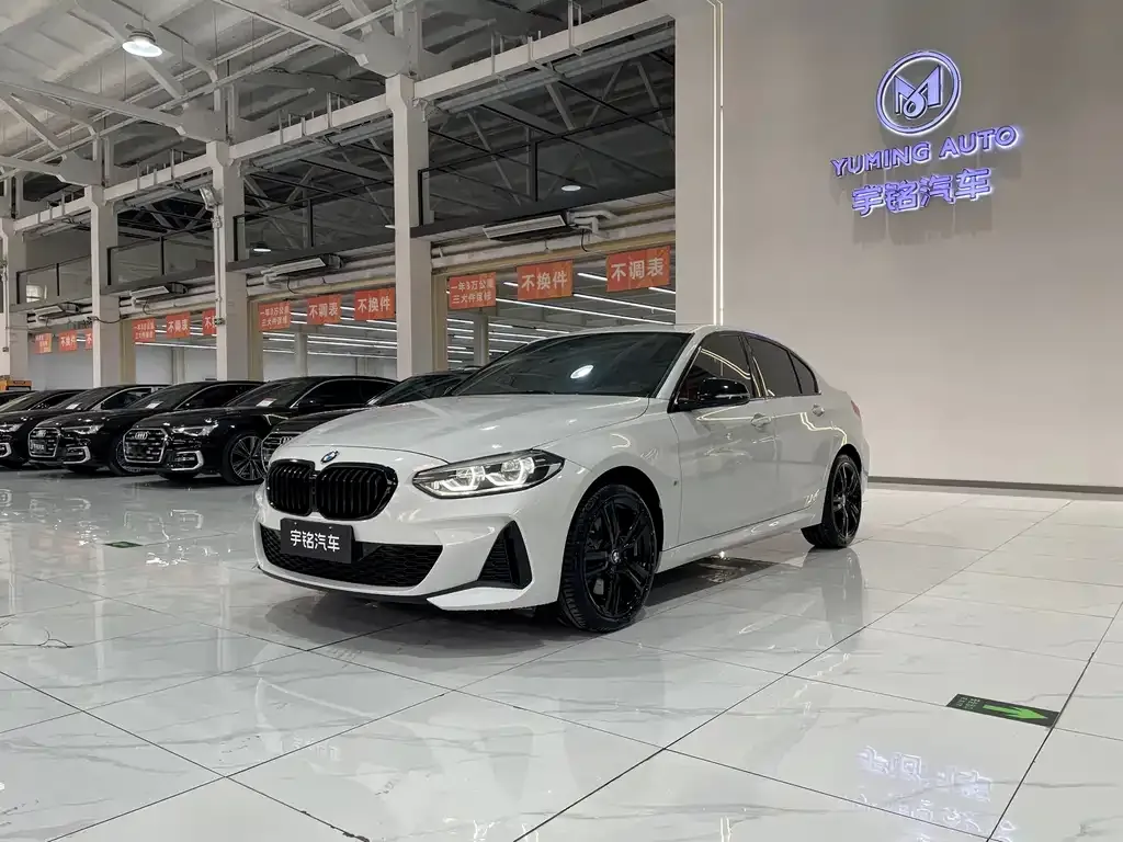 BMW 1 Series 2022 из CN, фото 1