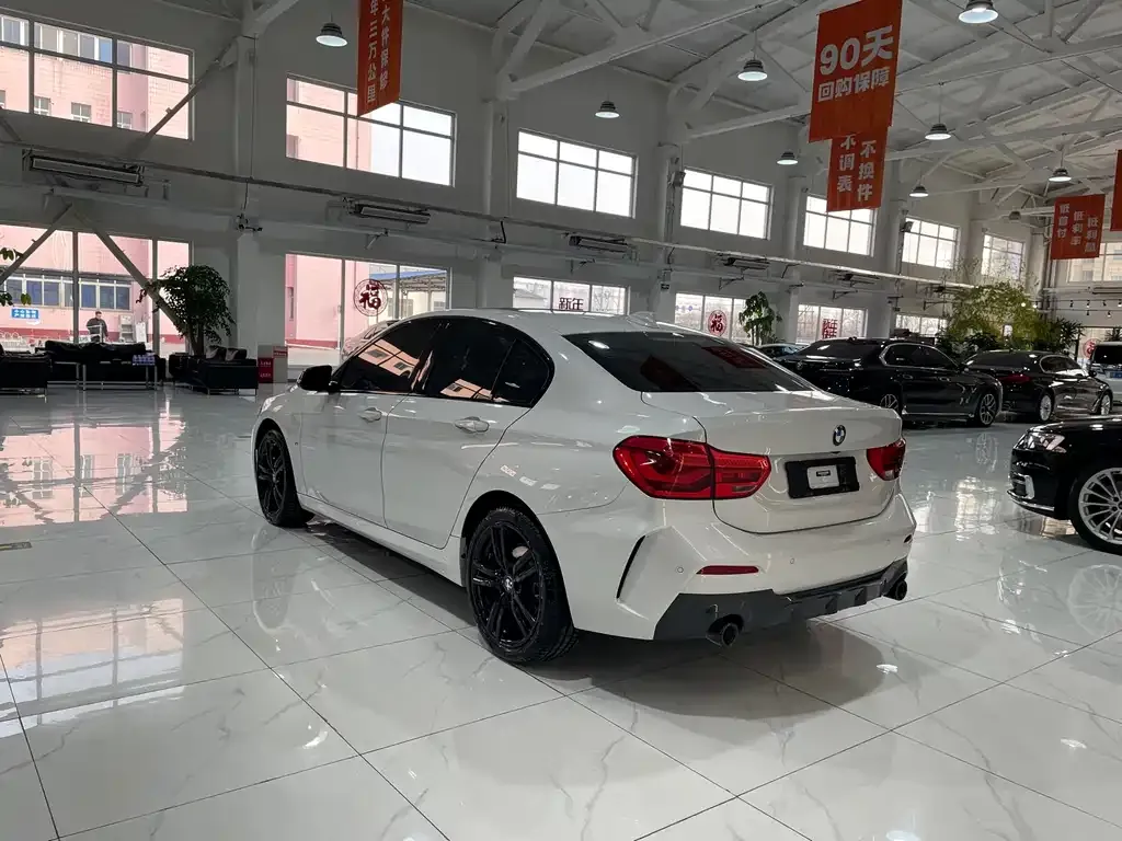 BMW 1 Series 2022 из CN, фото 7