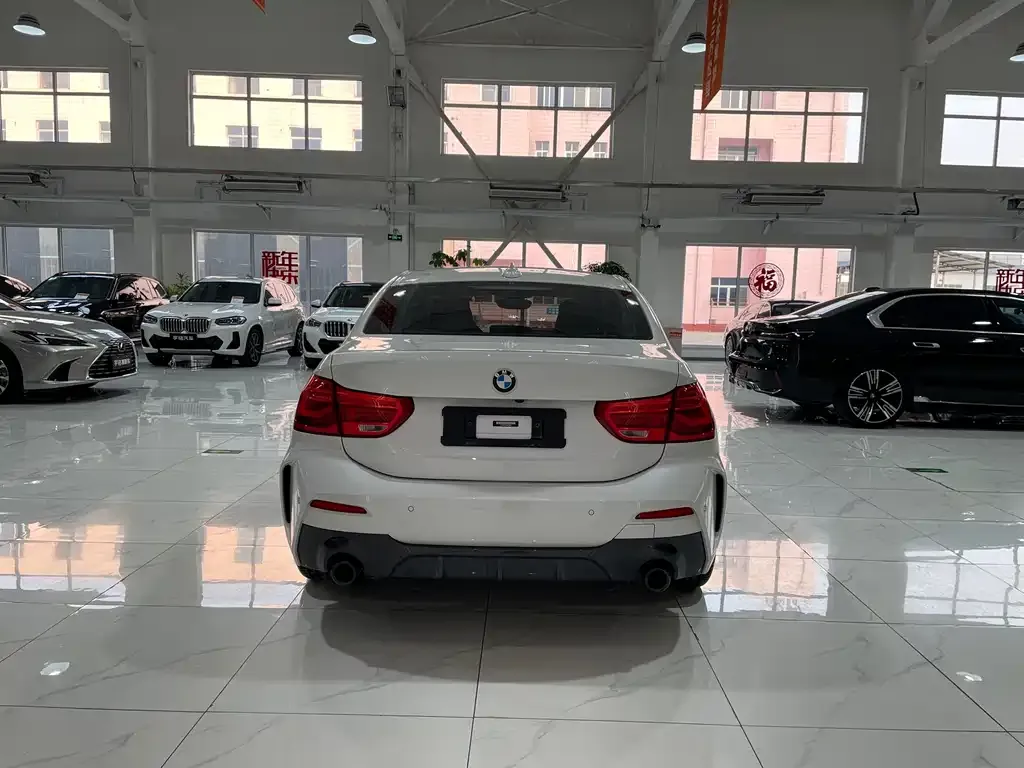BMW 1 Series 2022 из CN, фото 9