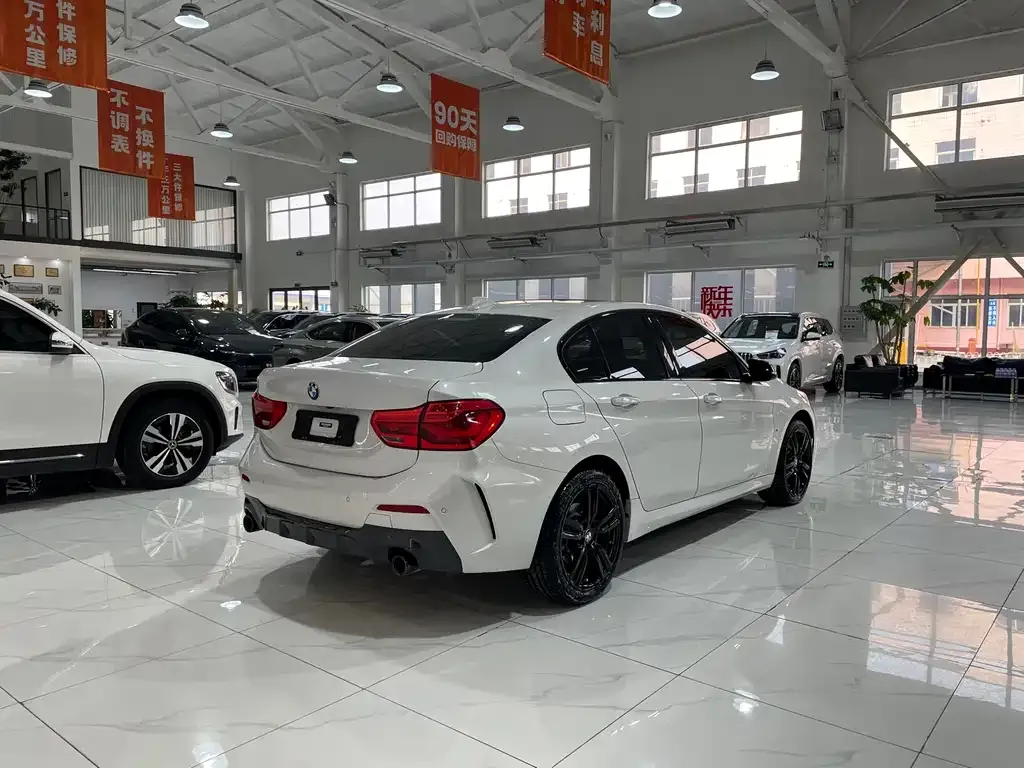 BMW 1 Series 2022 из CN, фото 5