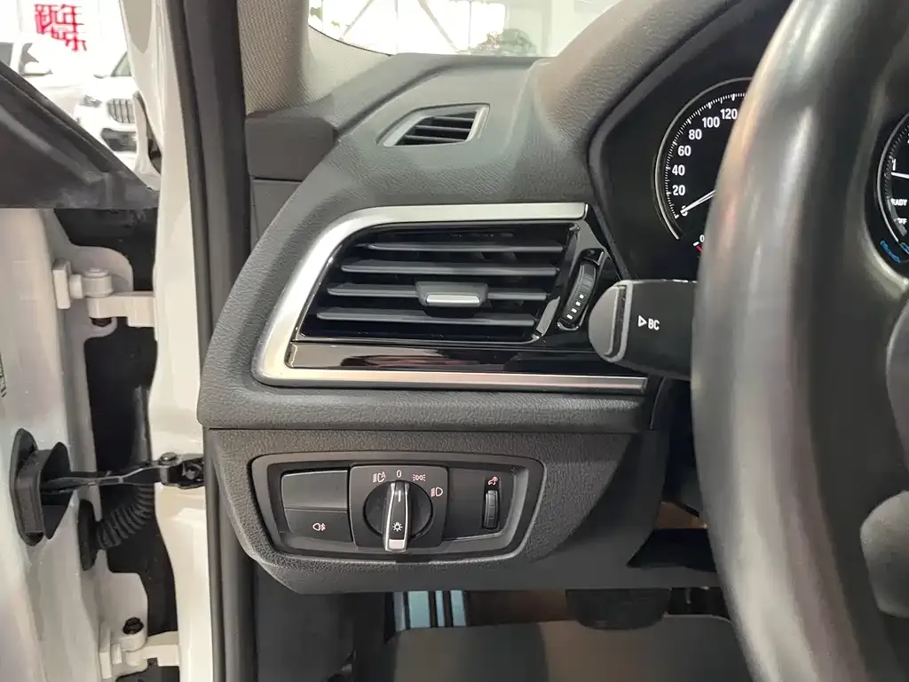 BMW 1 Series 2022 из CN, фото 2