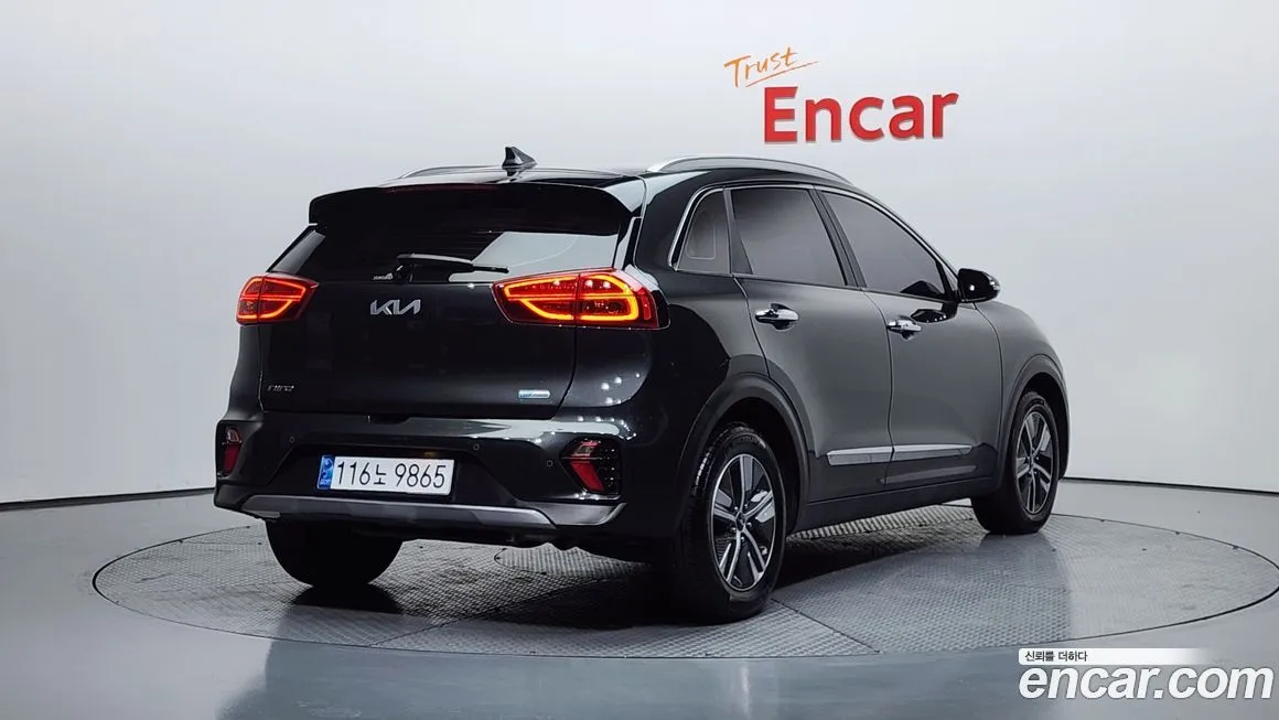 Kia Niro — фото 4