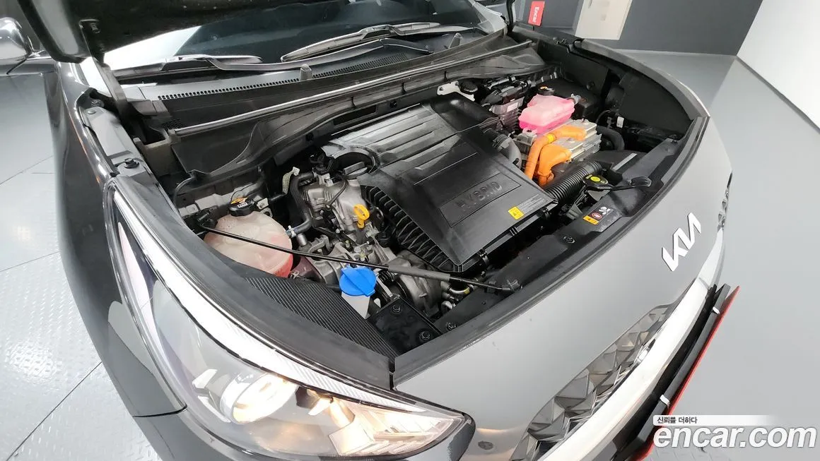 Kia Niro — фото 10