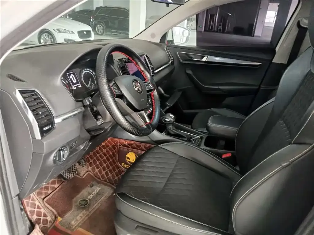 Skoda Karoq 2021 из CN, фото 4