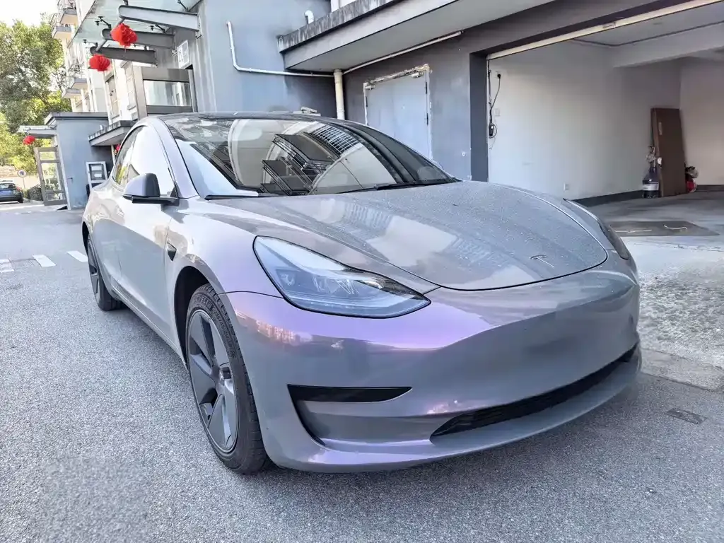 Tesla Model 3 — фото 7