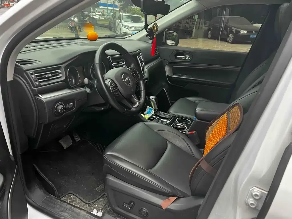 Jeep Grand Commander 2022 из CN, фото 4