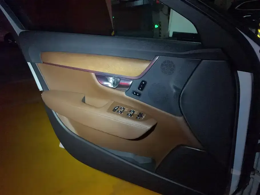Volvo S90 2021 из CN, фото 4