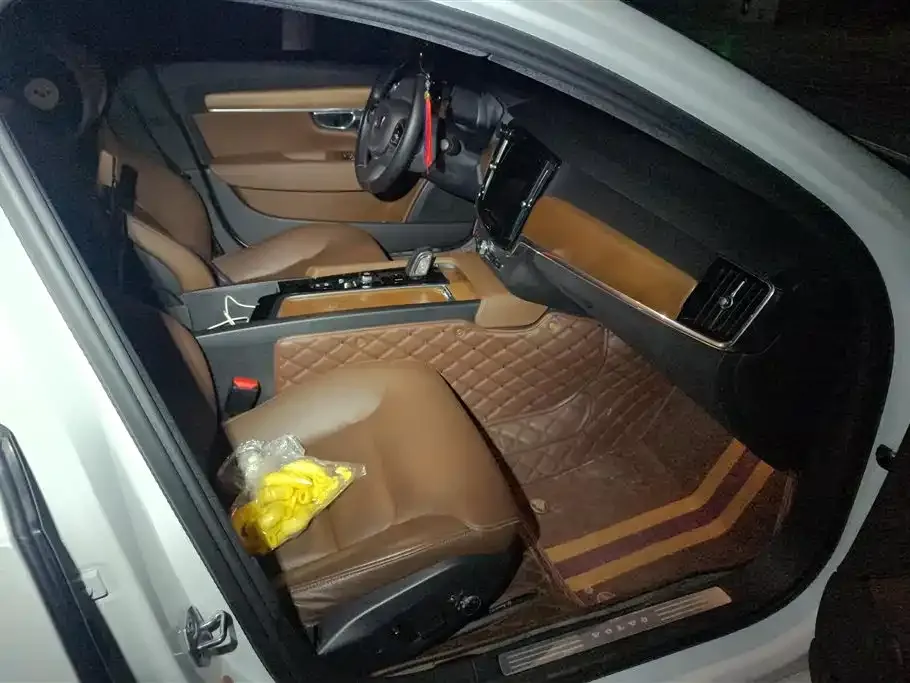 Volvo S90 2021 из CN, фото 10