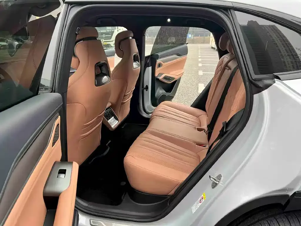 BYD L EV 2025 из CN, фото 4