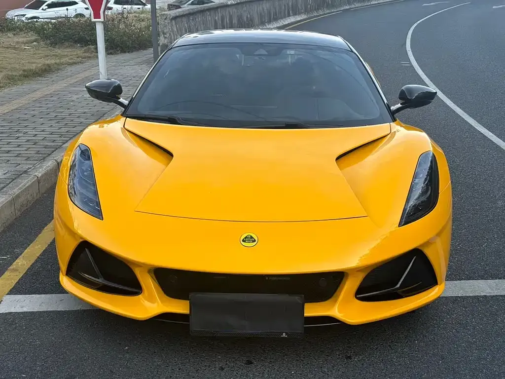 Lotus Emira — фото 6