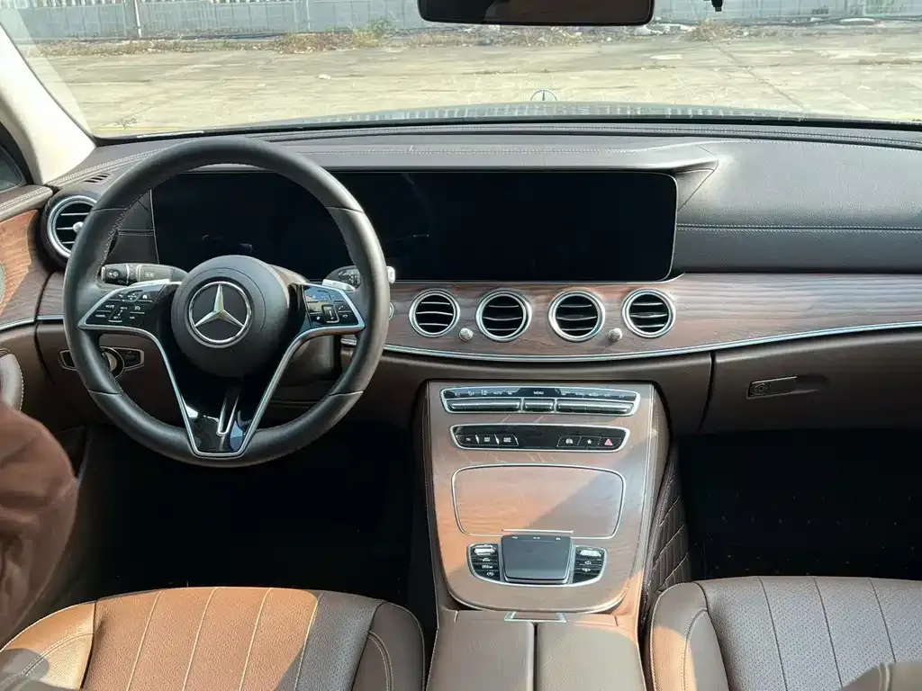 Mercedes-Benz E-Class 2022 из CN, фото 3