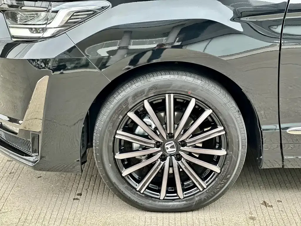 Honda Elysion 2025 из CN, фото 9