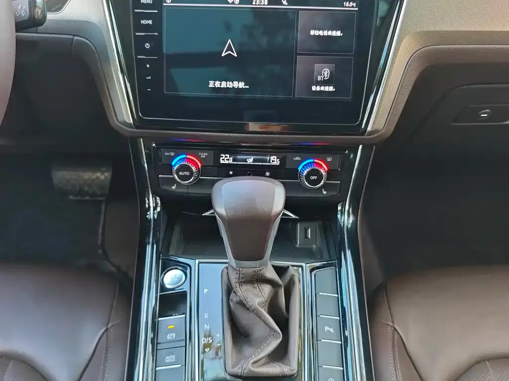 Volkswagen Phideon 2021 из CN, фото 7