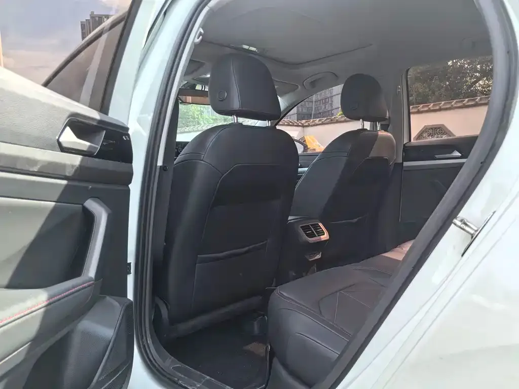 Volkswagen Lavida 2022 из CN, фото 3