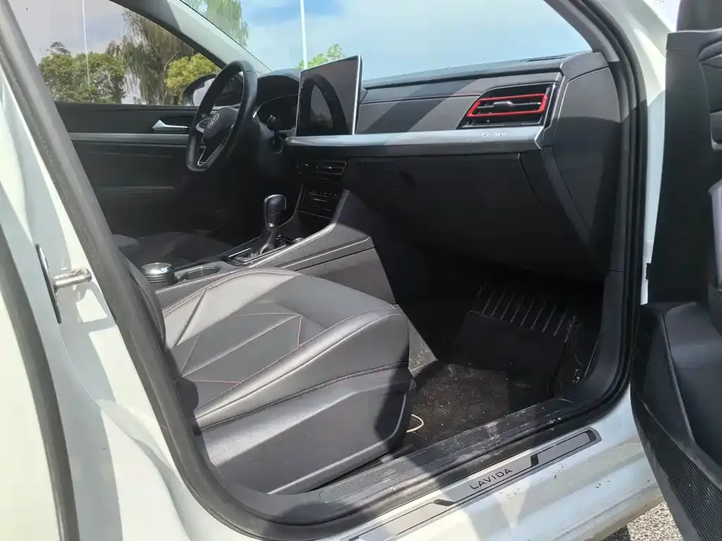 Volkswagen Lavida 2022 из CN, фото 6