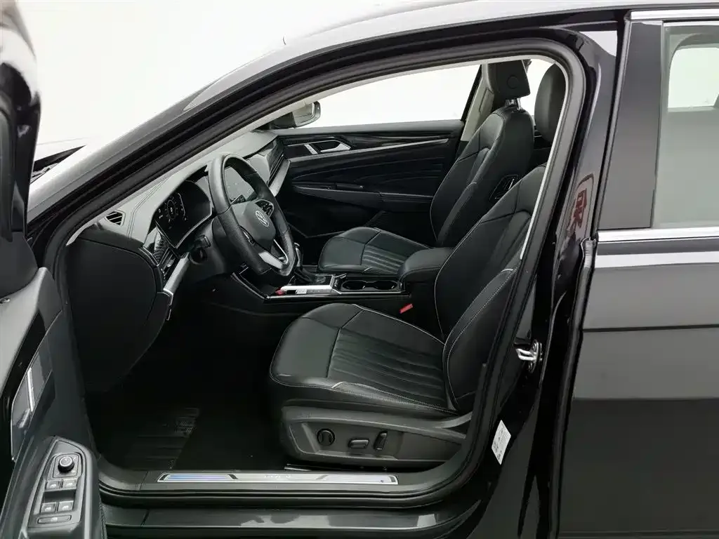 Volkswagen Passat New Energy 2023 из CN, фото 5