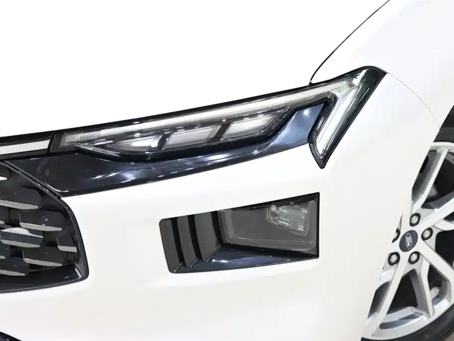 Ford Mondeo 2022 из CN, фото 8