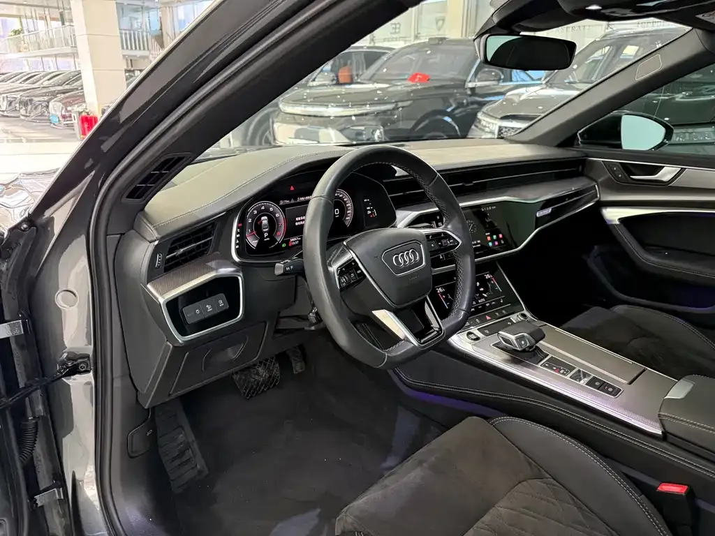 Audi A6L 2021 из CN, фото 5