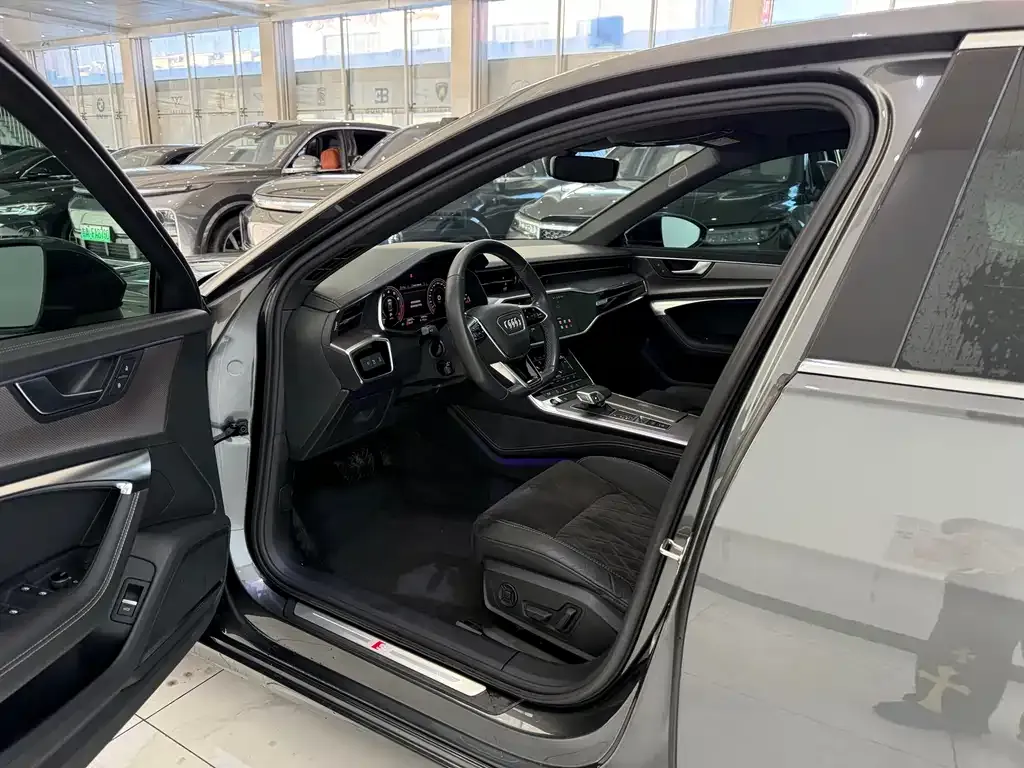 Audi A6L 2021 из CN, фото 2