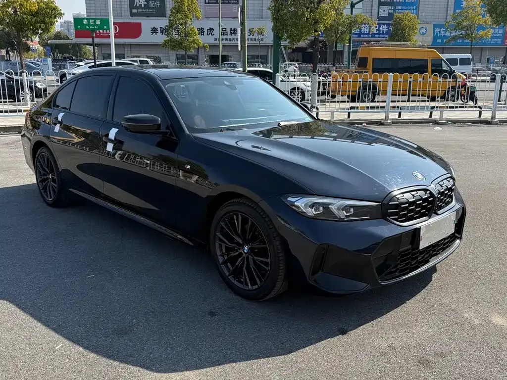 BMW 3 Series 2023 из CN, фото 6