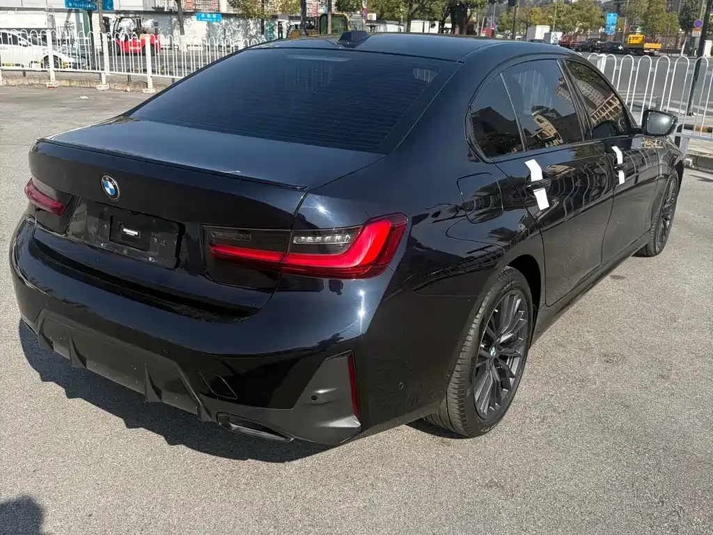 BMW 3 Series 2023 из CN, фото 9