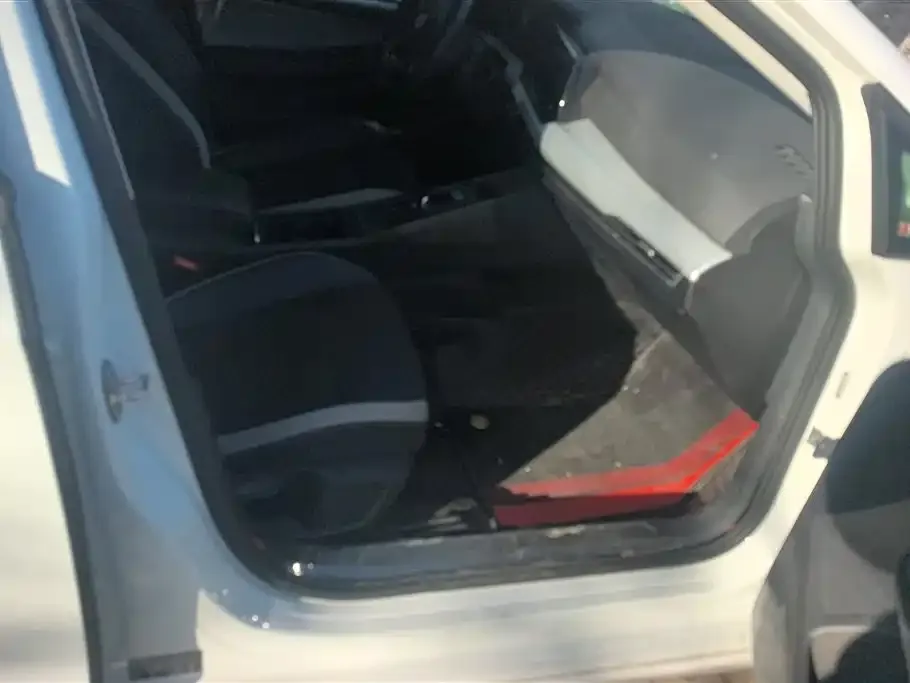 Volkswagen Golf 2022 из CN, фото 2