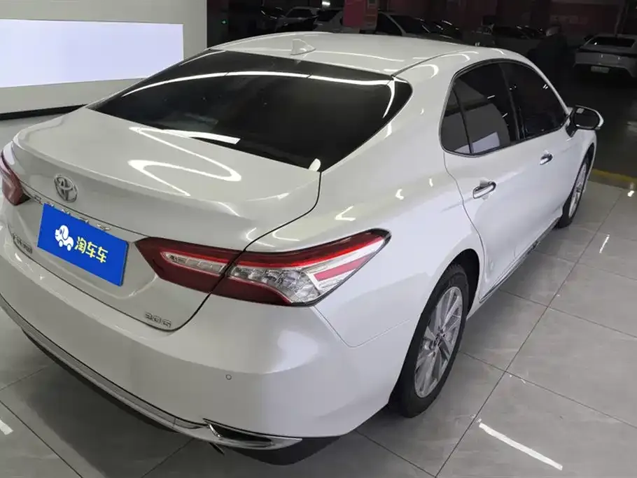 Toyota Camry 2023 из CN, фото 8
