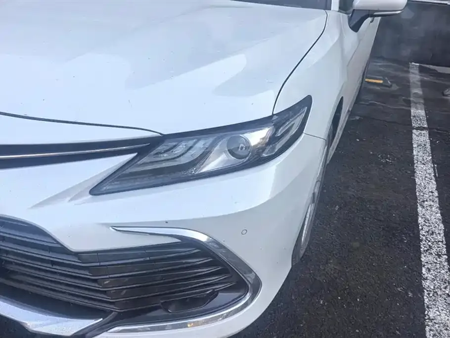 Toyota Camry 2023 из CN, фото 4