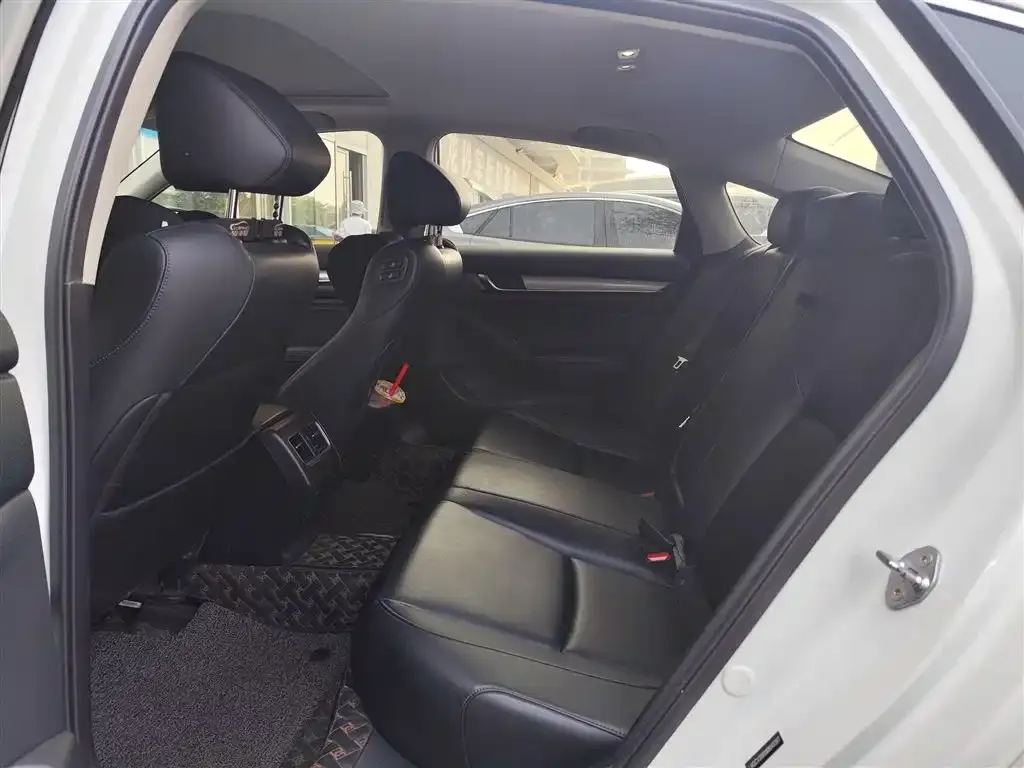 Honda Accord 2021 из CN, фото 2
