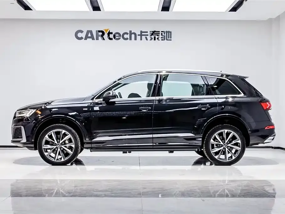 Audi Q7 2024 из CN, фото 3