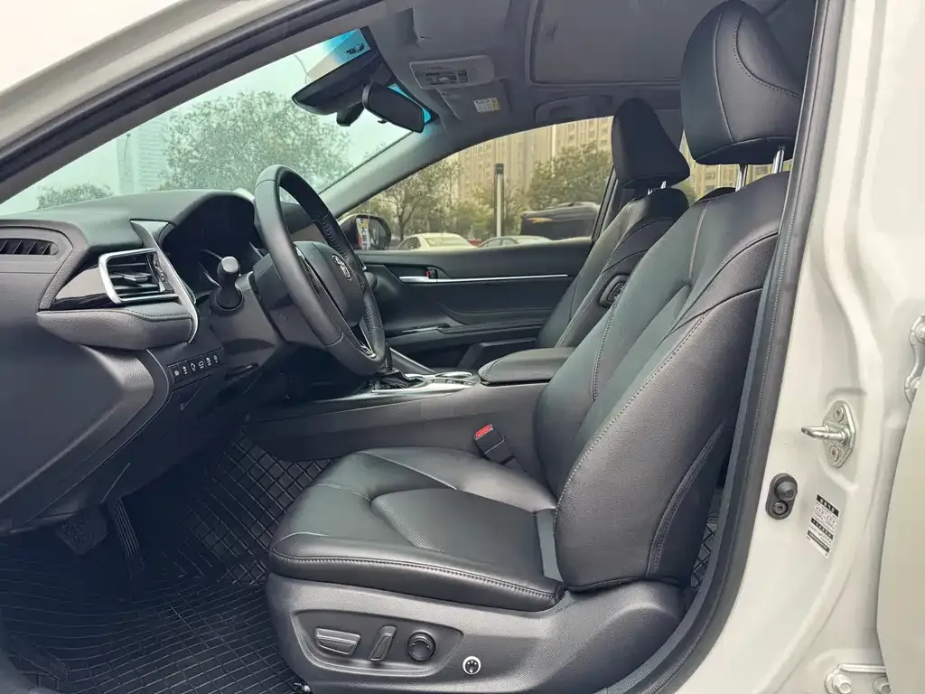 Toyota Camry 2022 из CN, фото 9