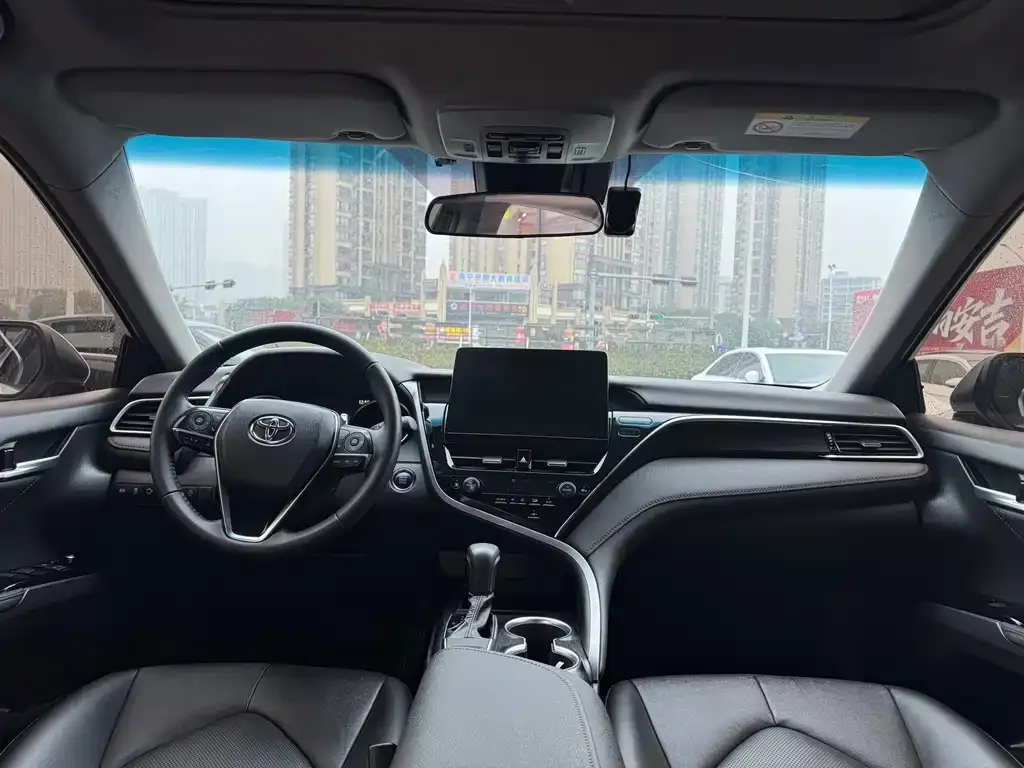 Toyota Camry 2022 из CN, фото 2