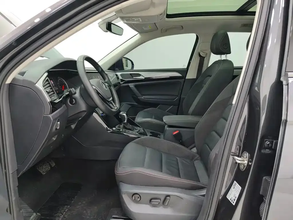 Volkswagen Tayron 2022 из CN, фото 2