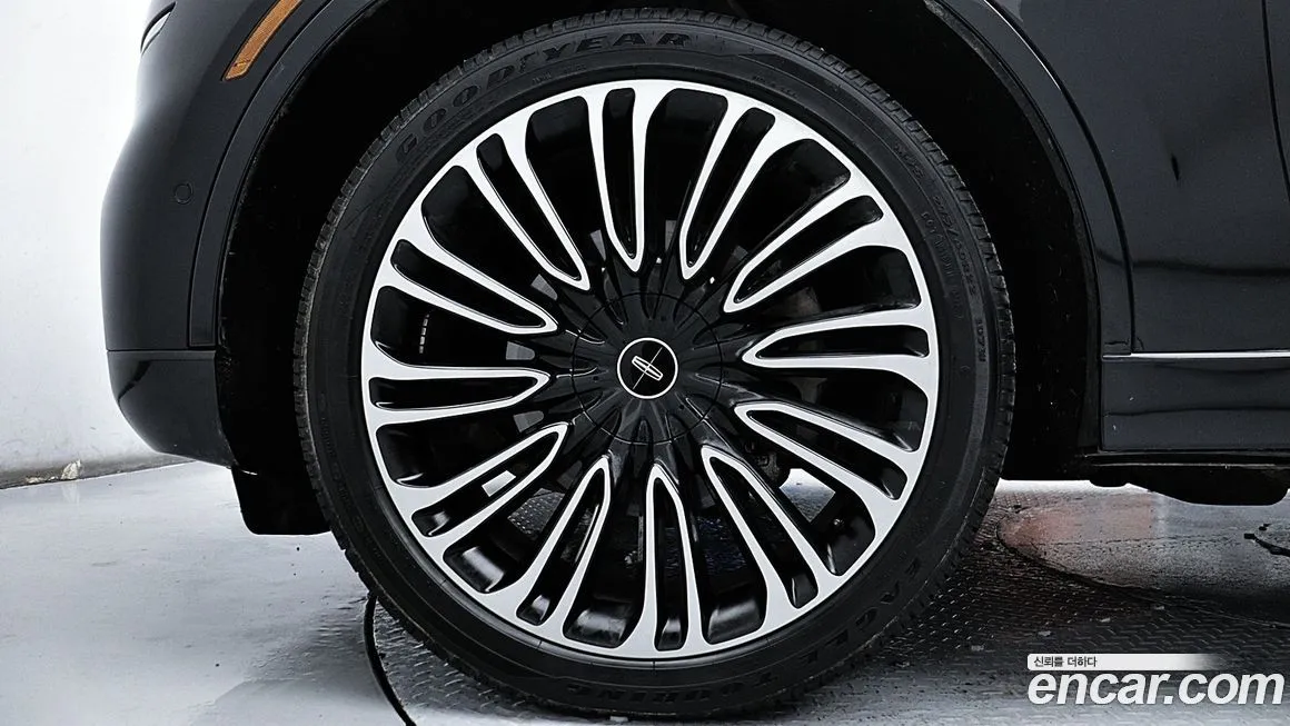 Lincoln Aviator 2023 из KR, фото 4