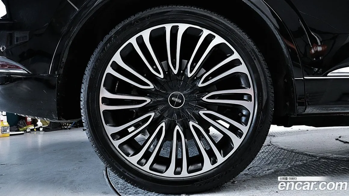 Lincoln Aviator 2023 из KR, фото 8