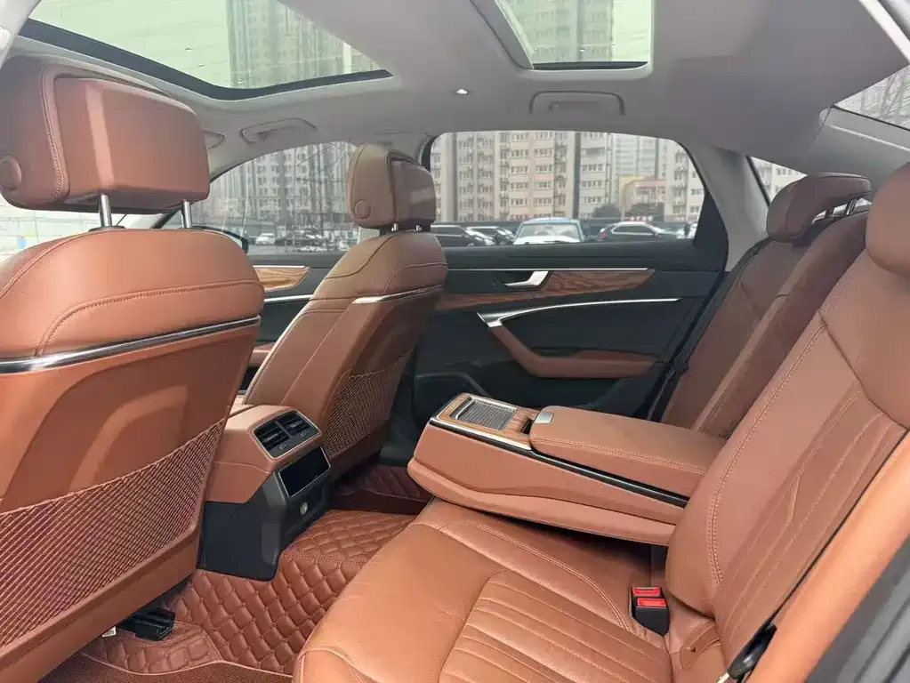 Audi A6L 2021 из CN, фото 4