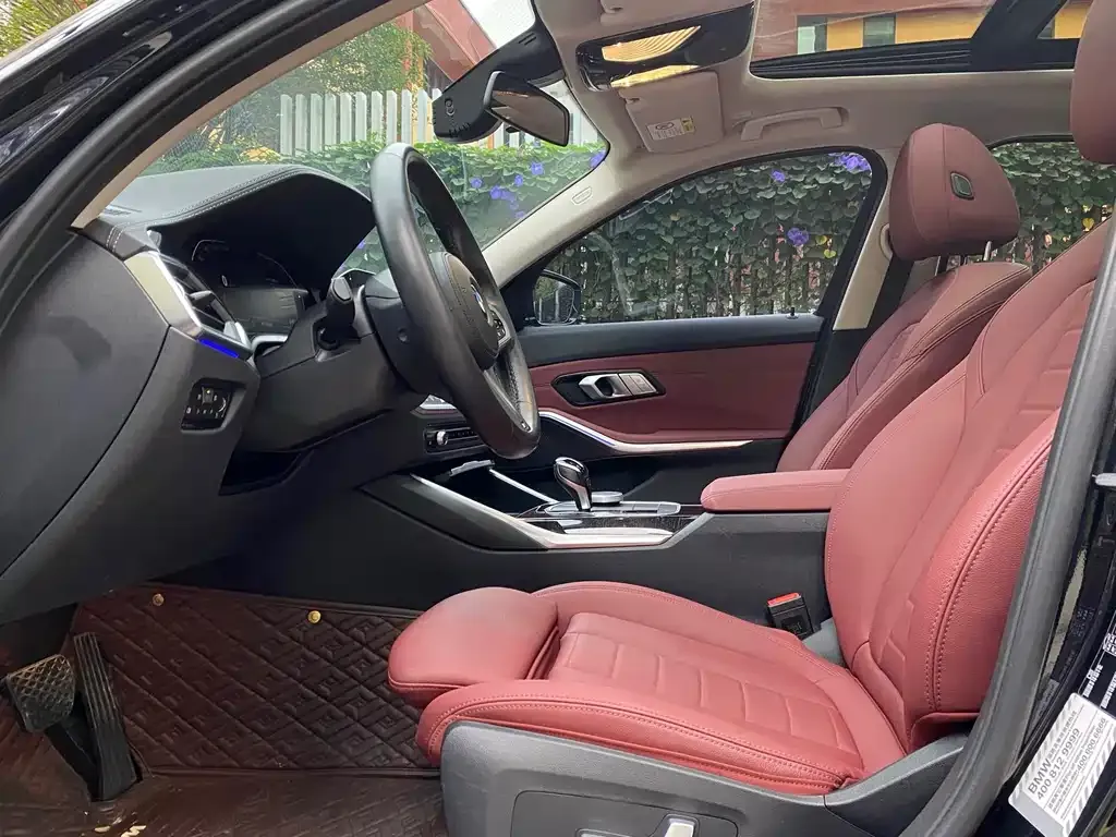 BMW 3 Series 2021 из CN, фото 6