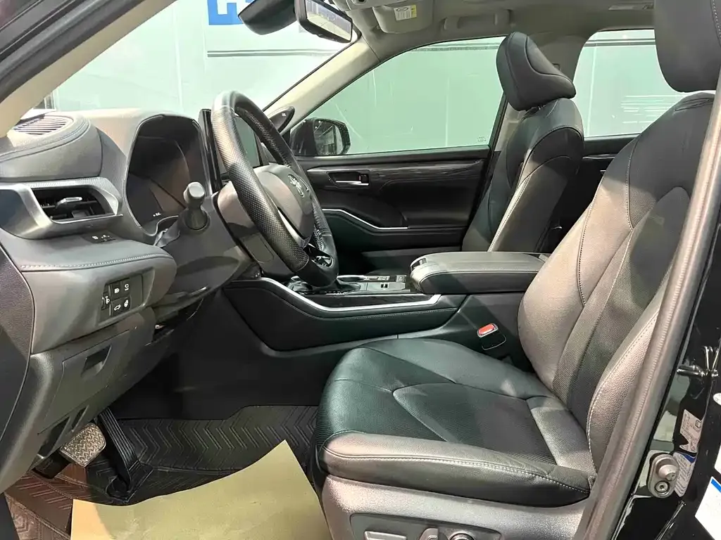 Toyota Highlander 2021 из CN, фото 7
