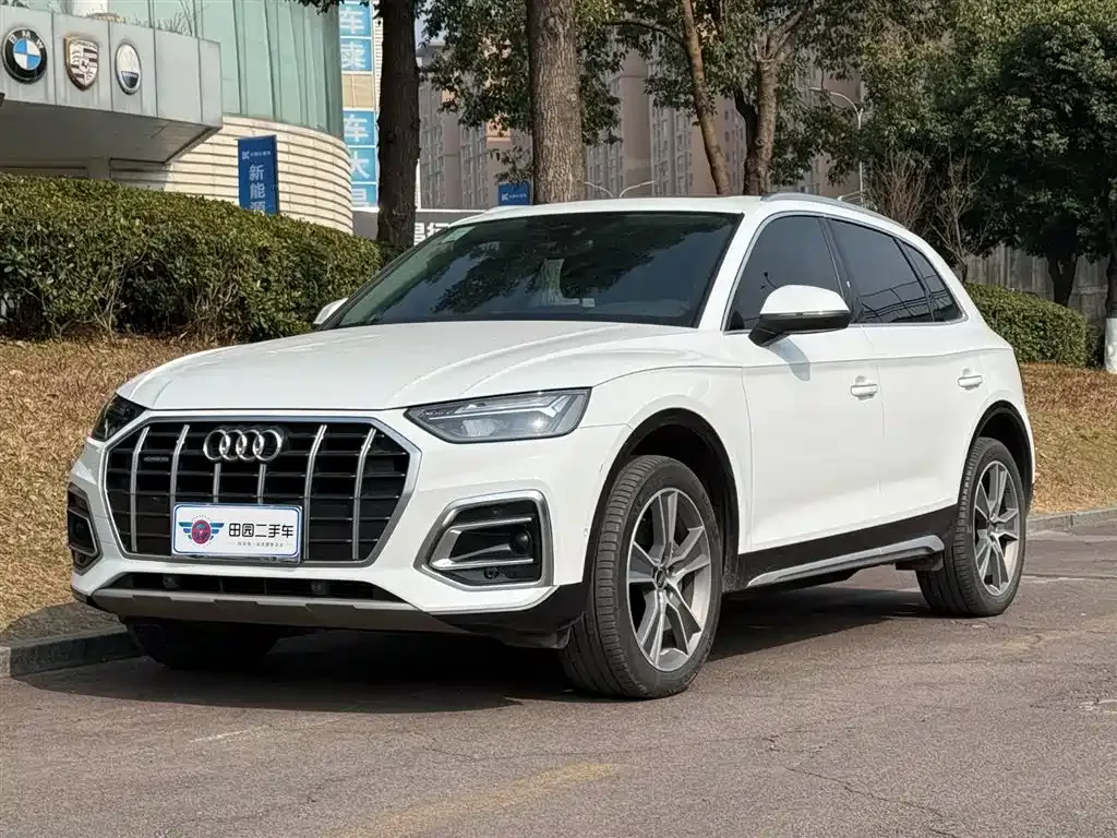 Audi Q5L 2022 из CN, фото 1