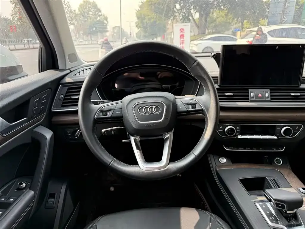 Audi Q5L 2022 из CN, фото 2