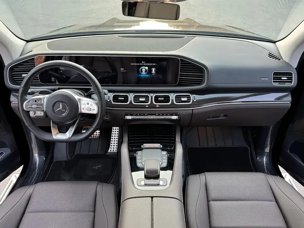 Mercedes-Benz GLS — фото 7