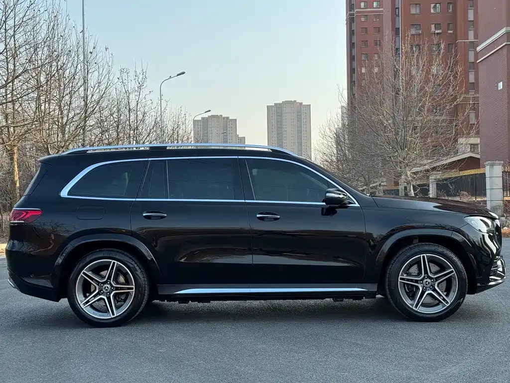 Mercedes-Benz GLS — фото 5