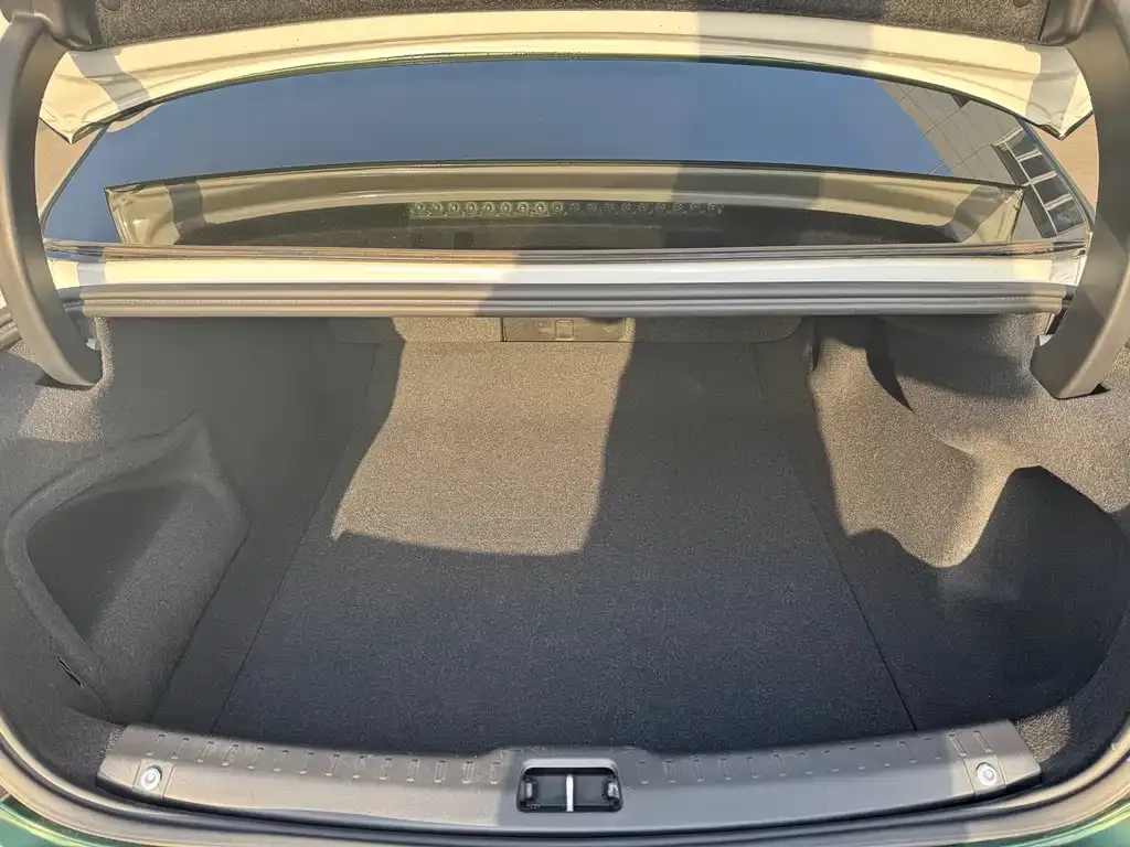 Volvo S90 2024 из CN, фото 9