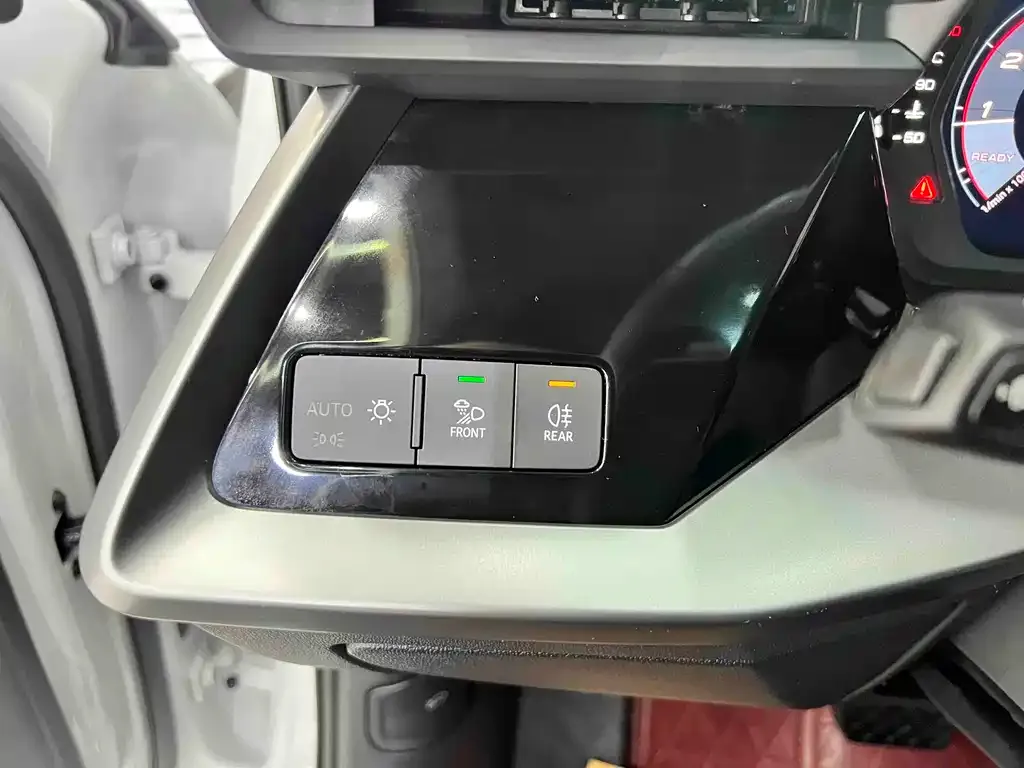 Audi A3 2023 из CN, фото 7